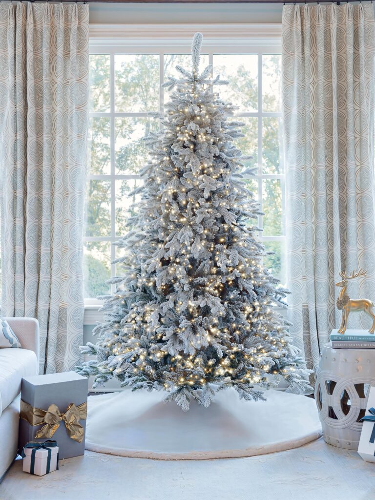 7.5' Queen Flock Artificial Christmas Tree with 2500 Lux LED Lights